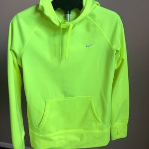 Women’s Nike Therma fit hoodie